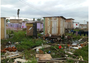 Sobre enfrentar a COVID-19 morando em situação precária